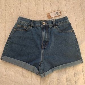Dynamite Mom Shorts